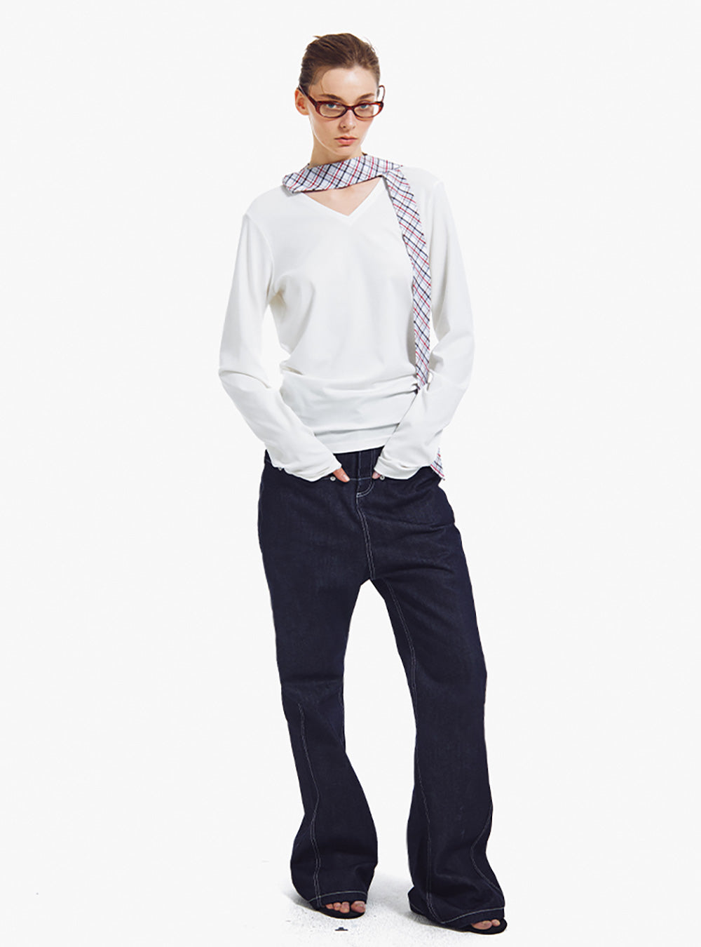 V-Neck Plaid Scarf Long Sleeve Top (2color)