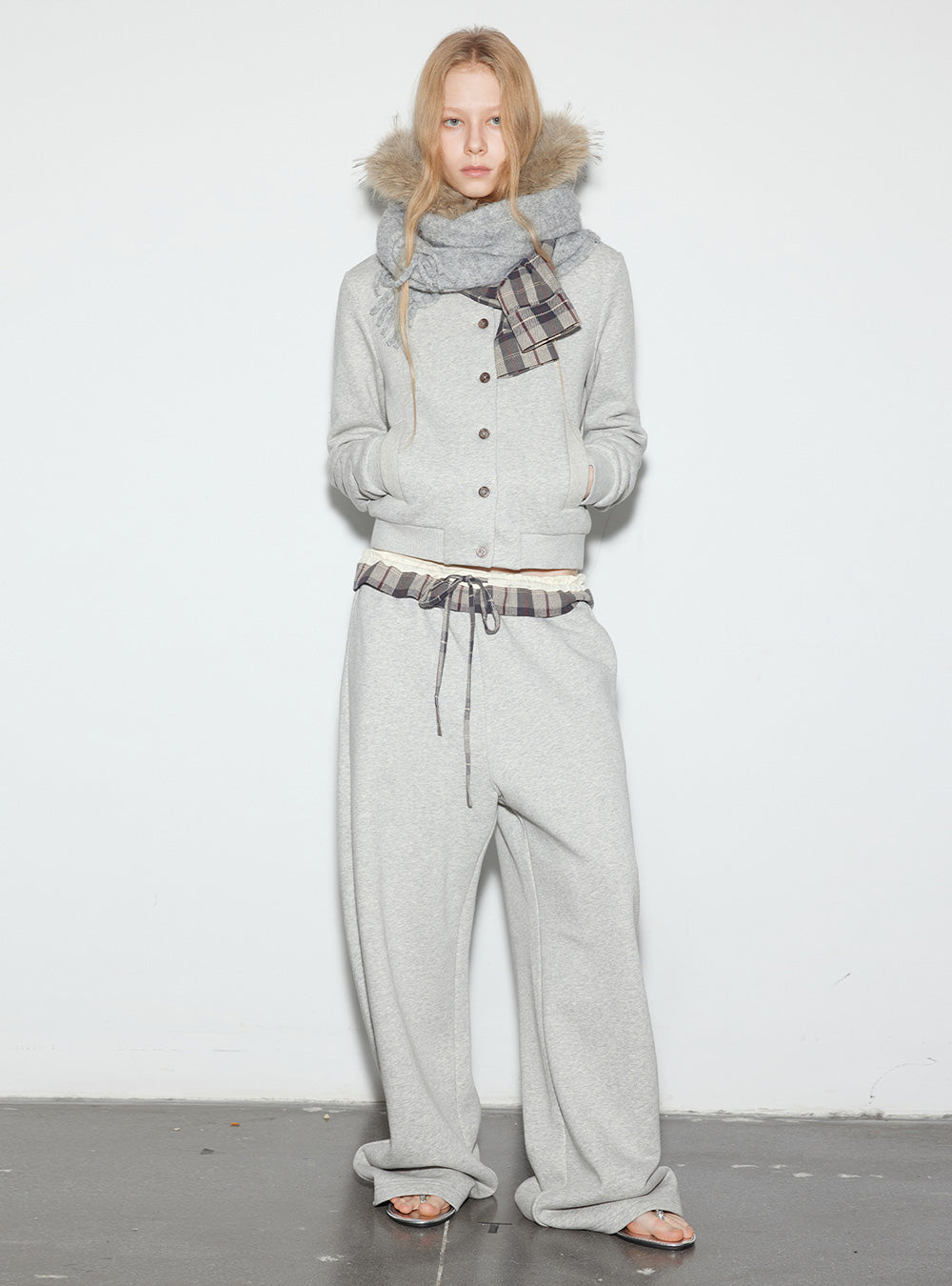 Two-Tone Wool Knit Scarf