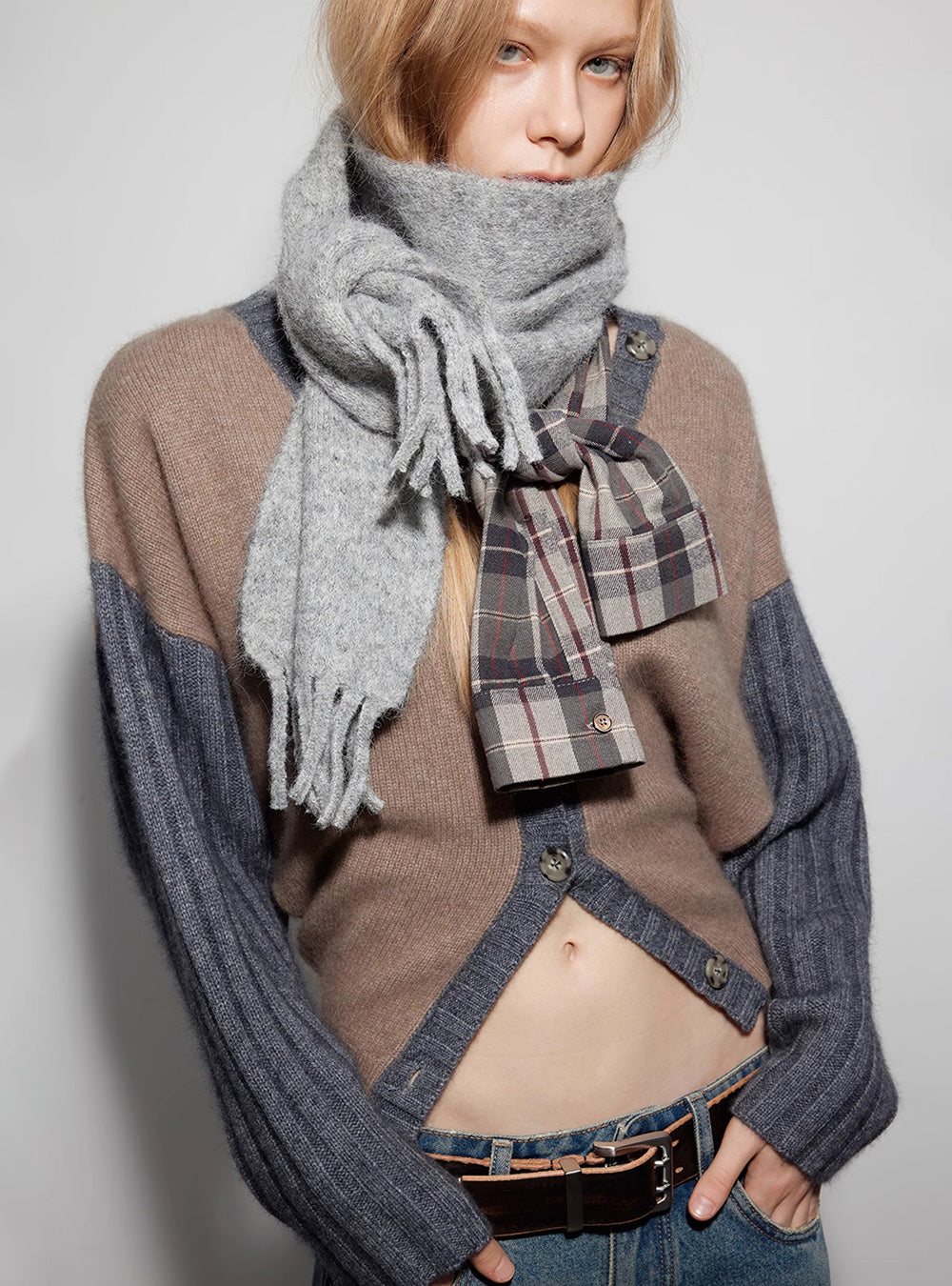 Two-Tone Wool Knit Scarf
